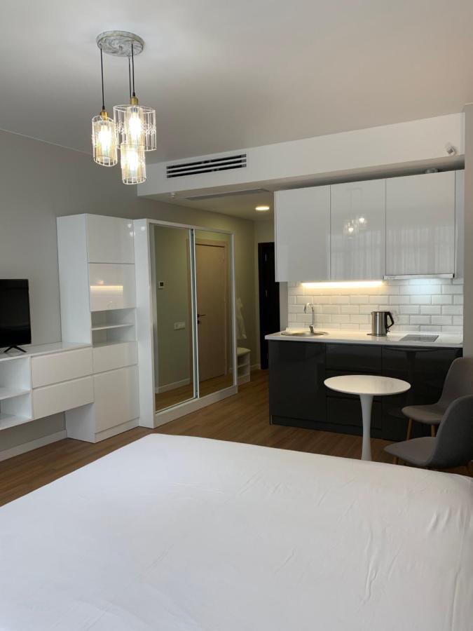 White Sails Apartment Batumi Bagian luar foto